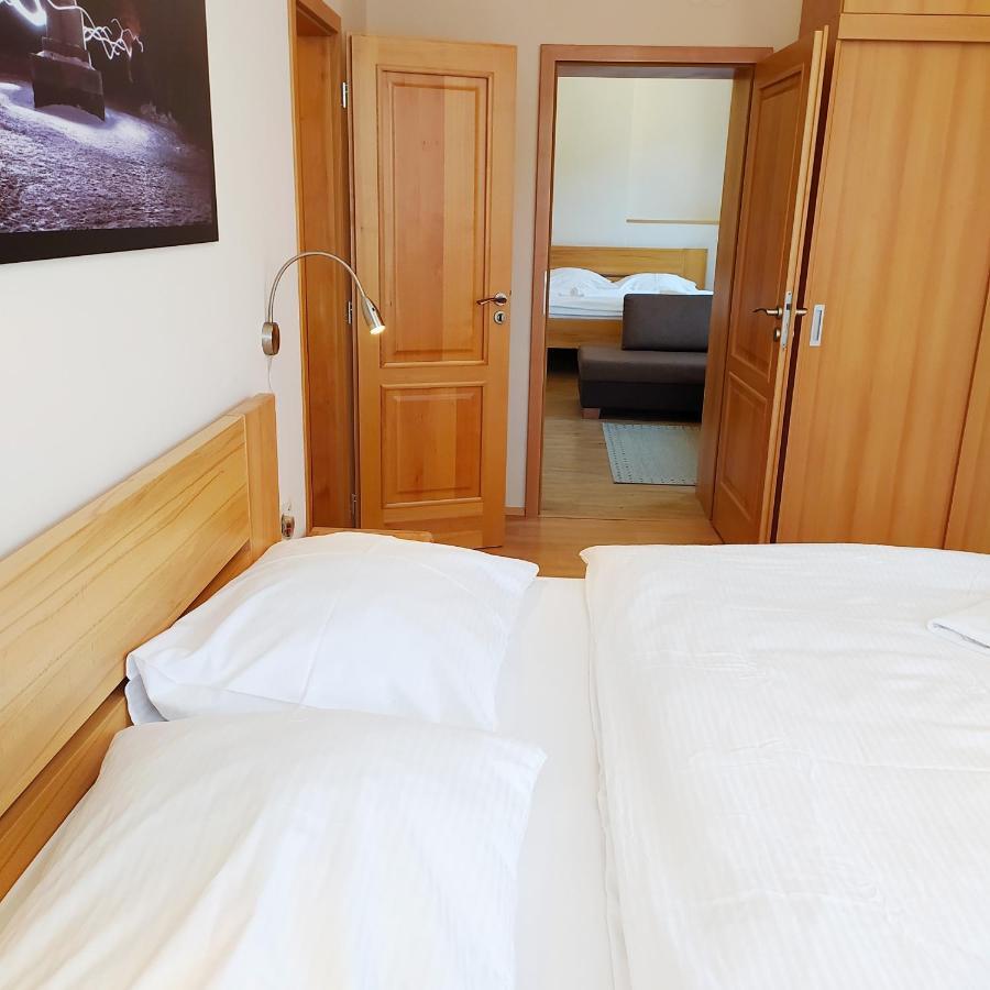 Penzion Adéla Rožnov pod Radhoštěm Exterior foto