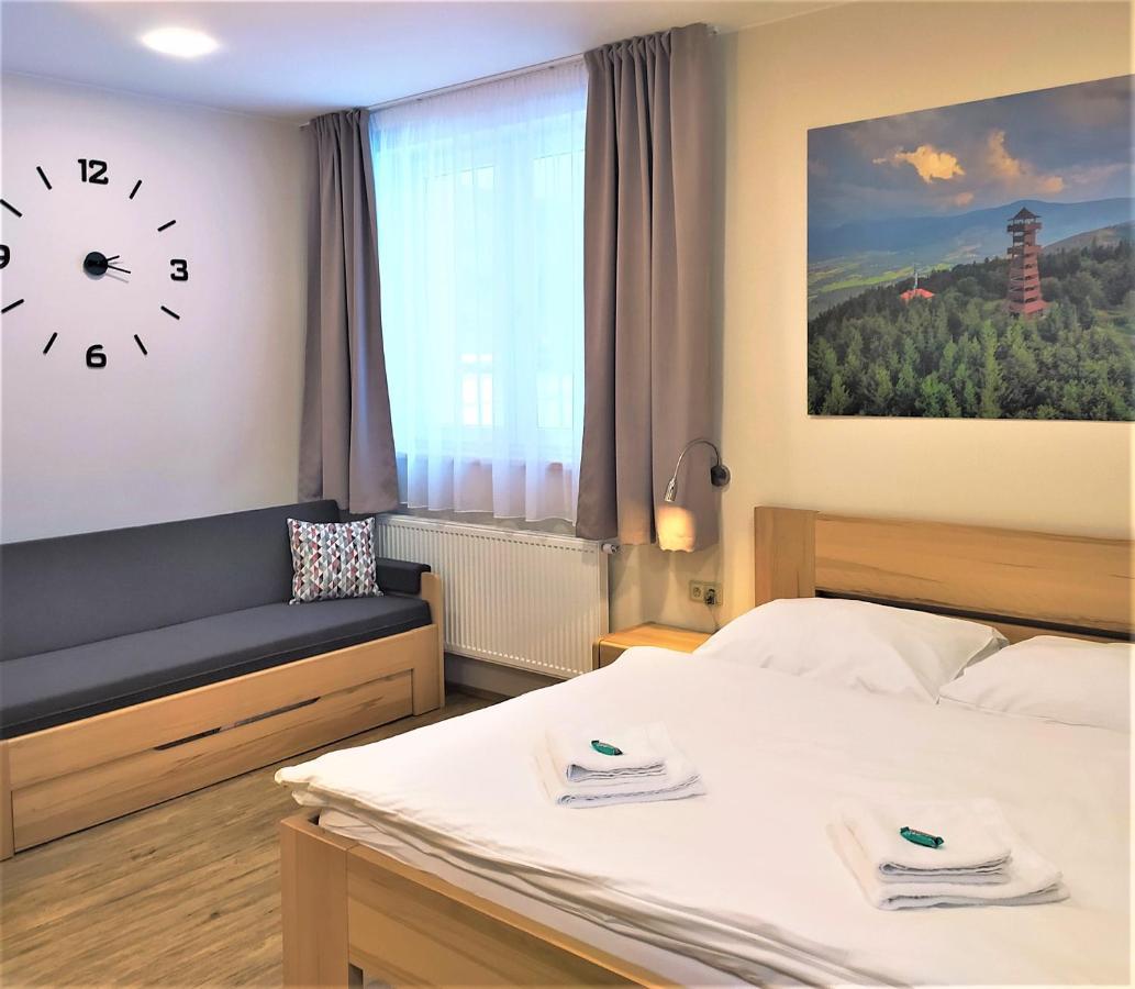 Penzion Adéla Rožnov pod Radhoštěm Exterior foto